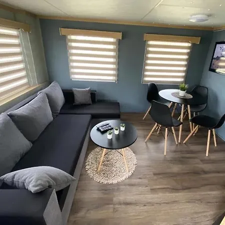 Holender Lubkowo Ferienhaus *